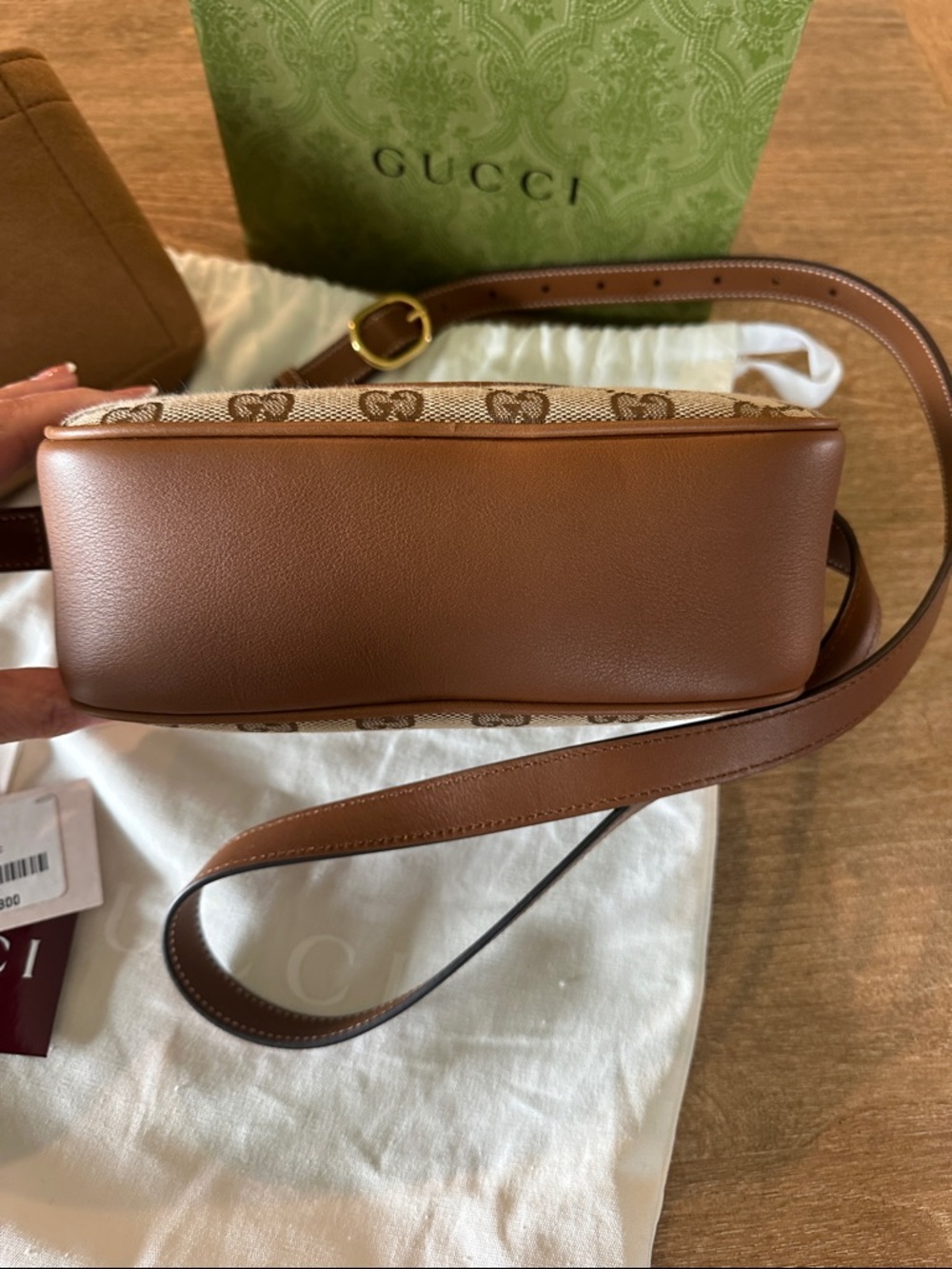 Gucci Beige GG Supreme Canvas and Brown Leather Crossbody Bag - Picture 6 of 12